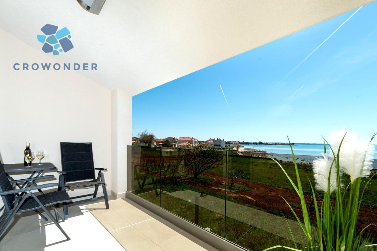 Beachfront Reiterer Villa V2 With Seaview 30 Meters From The Beach - Crowonder Luxury Rent Privlaka  Exterior photo